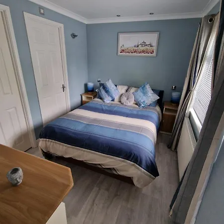 Lodge,sleeps 6