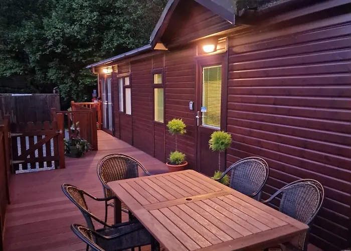 Lodge,sleeps 6 منتزه العطل